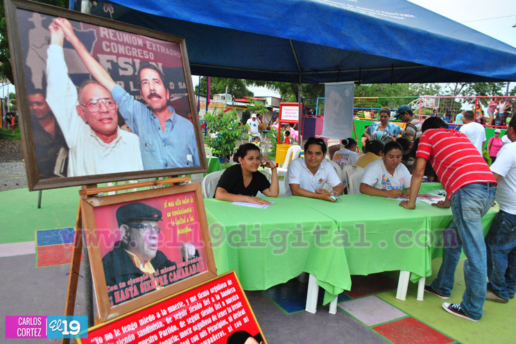 Una fiesta para celebrar a Tom&aacute;s en Monse&ntilde;or Lezcano